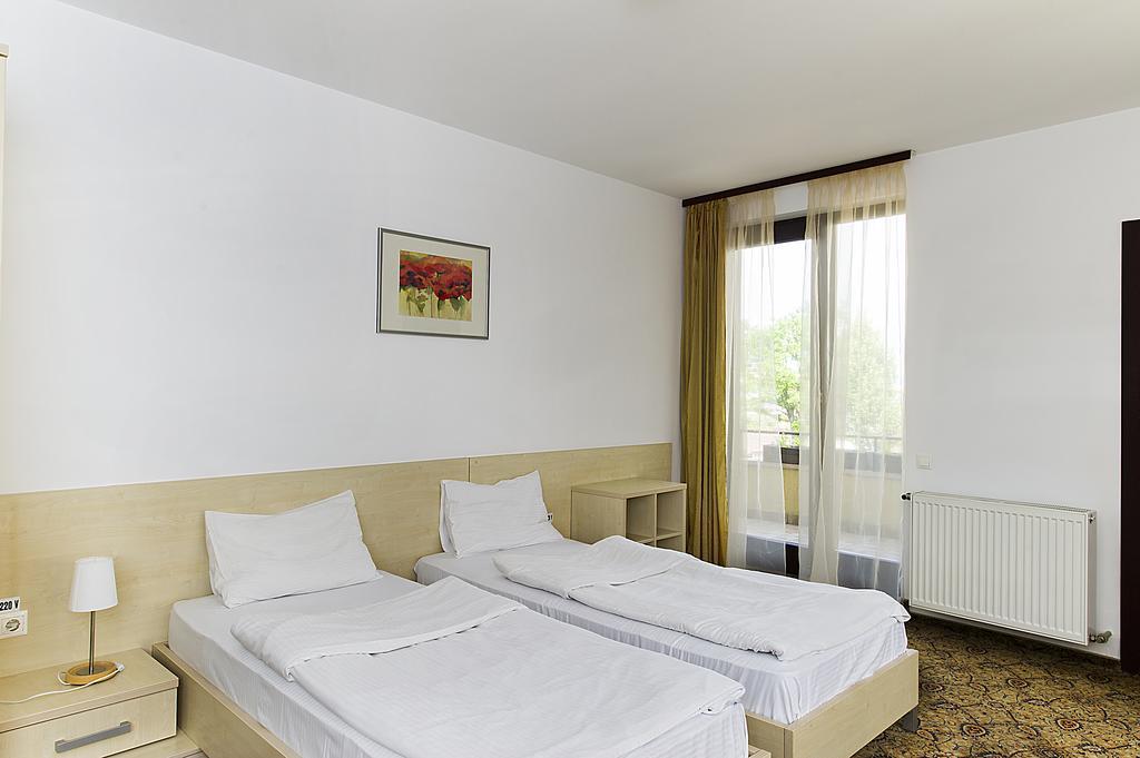 Aseltur Brasov Hotell Eksteriør bilde