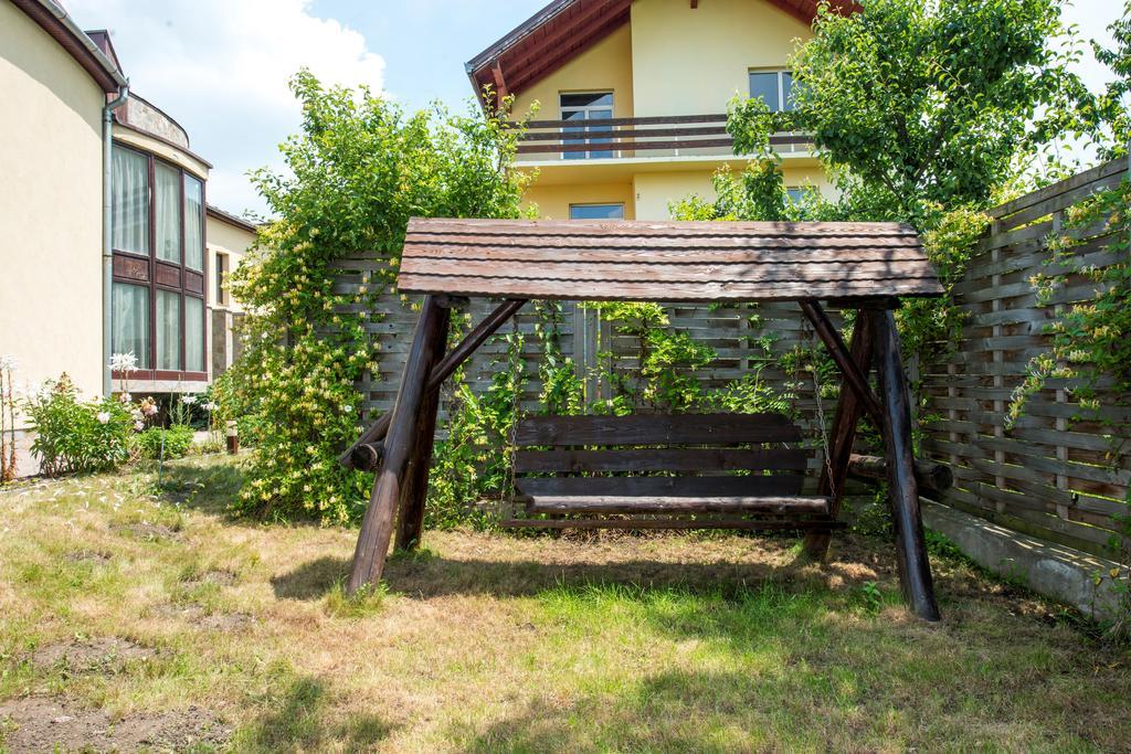 Aseltur Brasov Hotell Eksteriør bilde